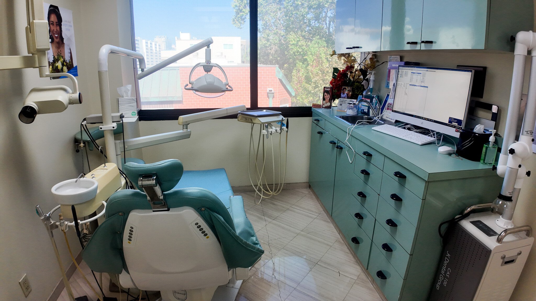 Dentist in Beverly Hills
